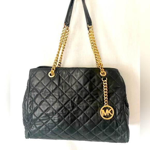 MICHAEL Michael Kors Handbags - Michael Kors quilted soft leather shoulder bag